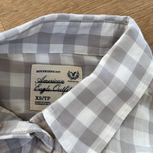 American Eagle Outfitters Shirt - Picture 2 of 6
